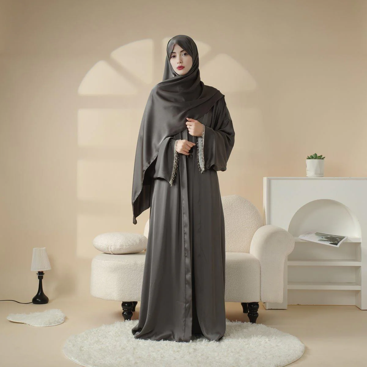 Ensemble Abaya en satin avec pompons et diamants - Mariam's collection