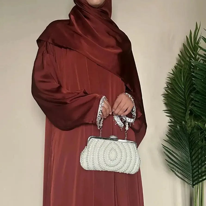 Ensemble Abaya en satin avec pompons et diamants - Mariam's collection